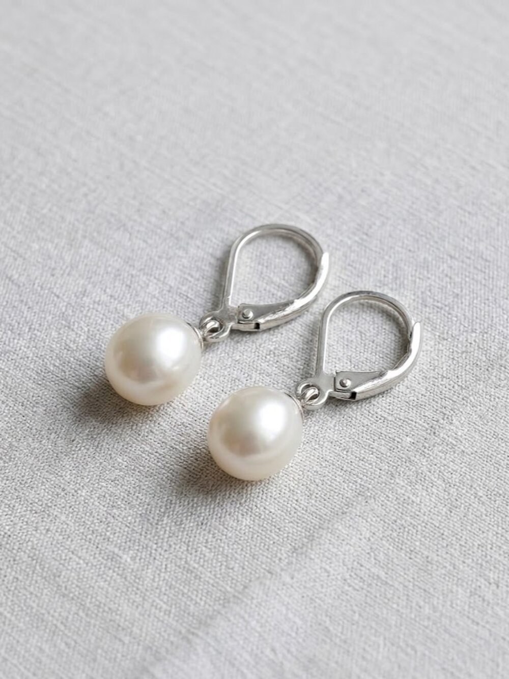 White Freshwater Pearl Dangle lever back earrings sterling silver leverback 🆕